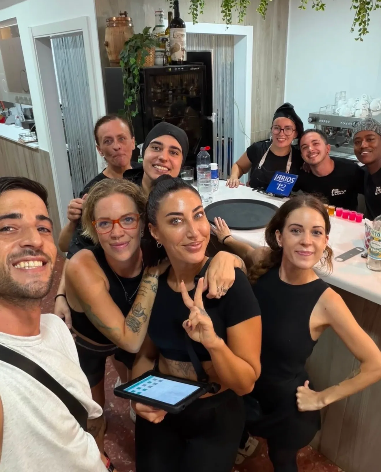 El equipo de Mi Bella Lola en el restaurante